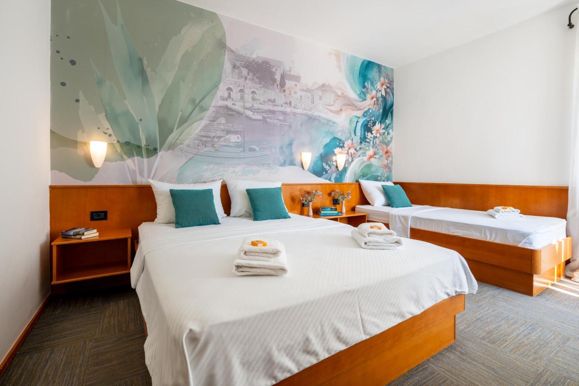 Newly Renovated Hotel Kastil Bol Exterior photo